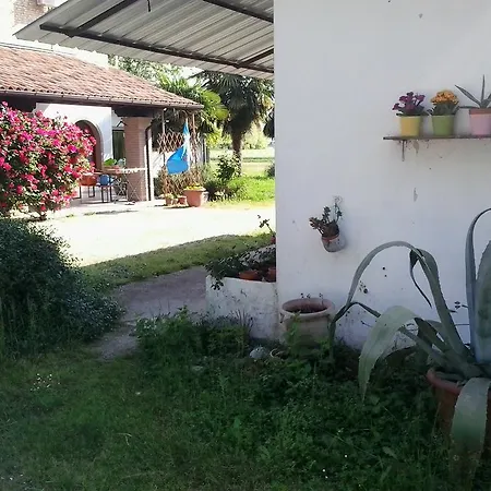 Agriturismo Ai Due Pioppi Bauernhof *